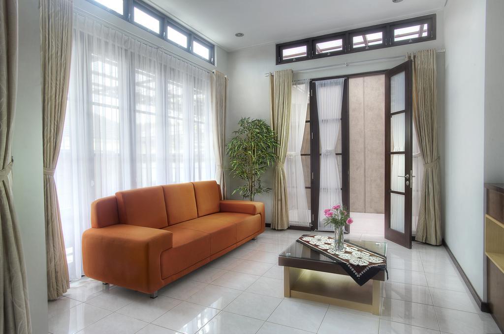 Omah Garuda Homestay Pakualaman Luaran gambar