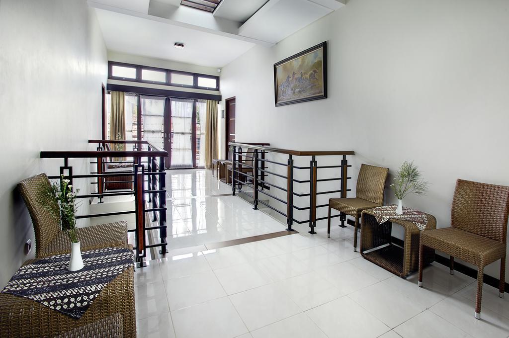 Omah Garuda Homestay Pakualaman Luaran gambar